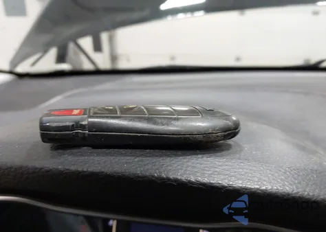 2019 Jeep Cherokee Latitude Fwd z USA, uszkodzony, nr VIN 1C4PJLCB9KD370725